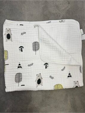 Muslin Baby Blanket Woodland Bear Print Neutral Nursery